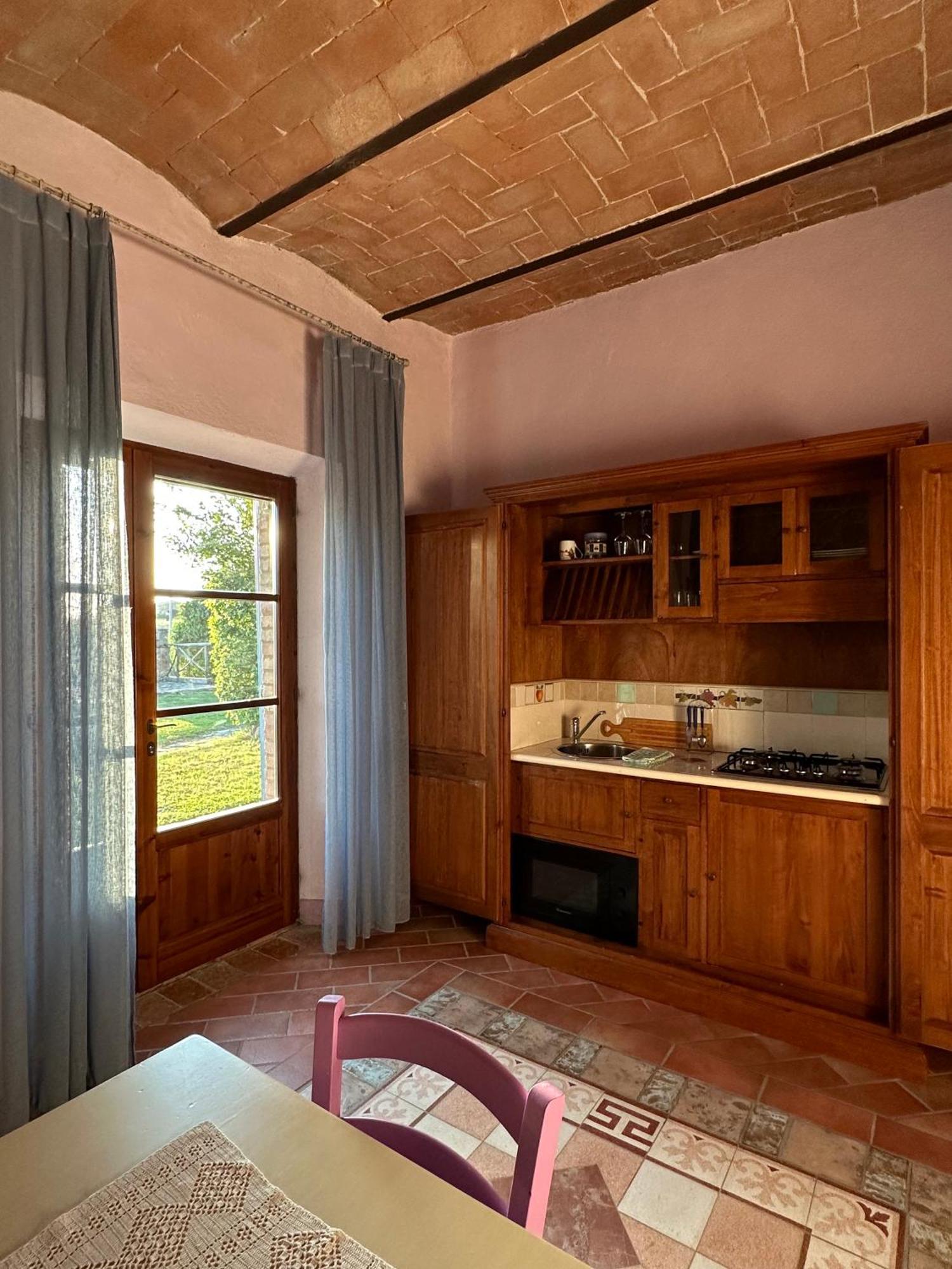 Apartment Borgo Tignano Casole d'Elsa