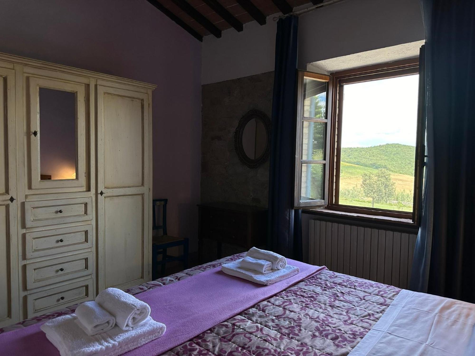 Apartment Borgo Tignano Casole d'Elsa